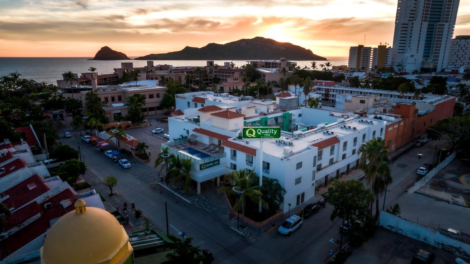 Quality Inn Mazatlán Exterior foto