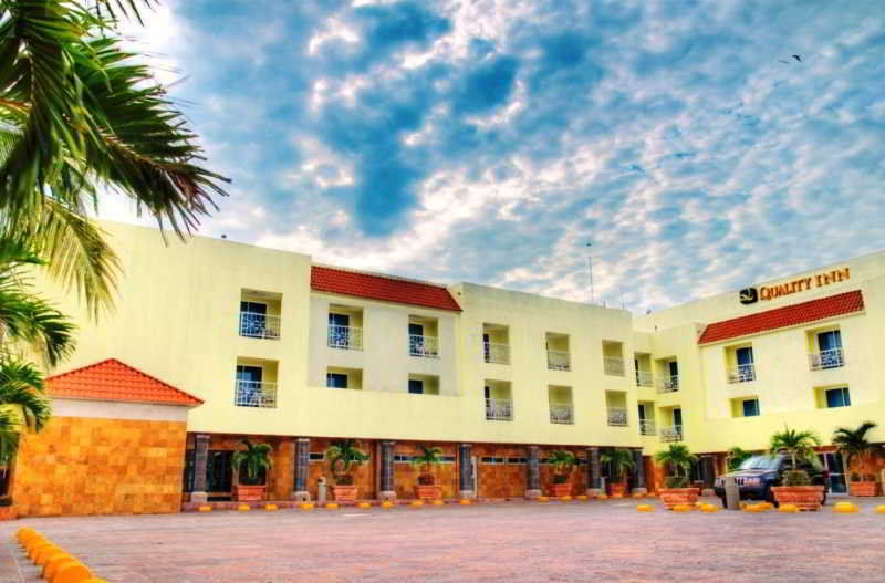 Quality Inn Mazatlán Exterior foto